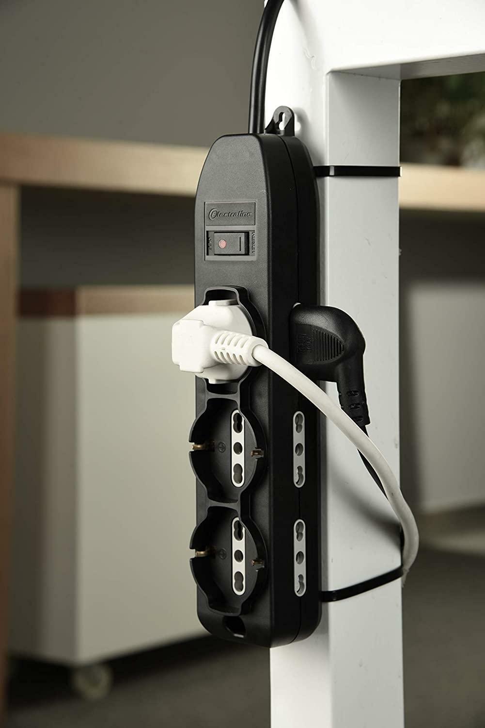 9-SITZIGE 3-POLIGE MEHRFACHSTECKDOSE 6 BIVALENTE SCHUKO 10/16A + 2-METER-KABEL MIT KLEINEM STECKER 10A 61996