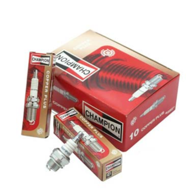 confezione candele champion copper plus con candela in primo piano