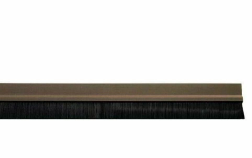 parafreddo adesivo pvc rigido con spazzola marrone 1 metro fondo porta parafreddo adesivo in pvc rigido con spazzola marrone da 1 metro per fondo porta