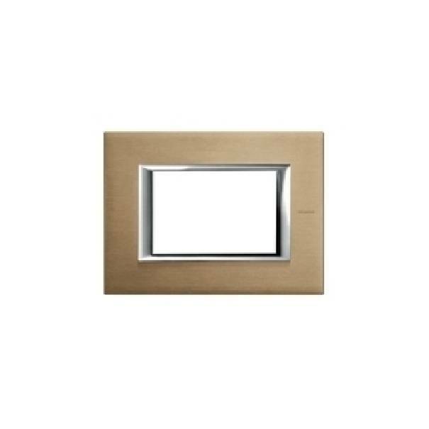 bticino bticino axolute placca rettangolare 3 moduli titanio spazzolato ha4803nx - foto 1