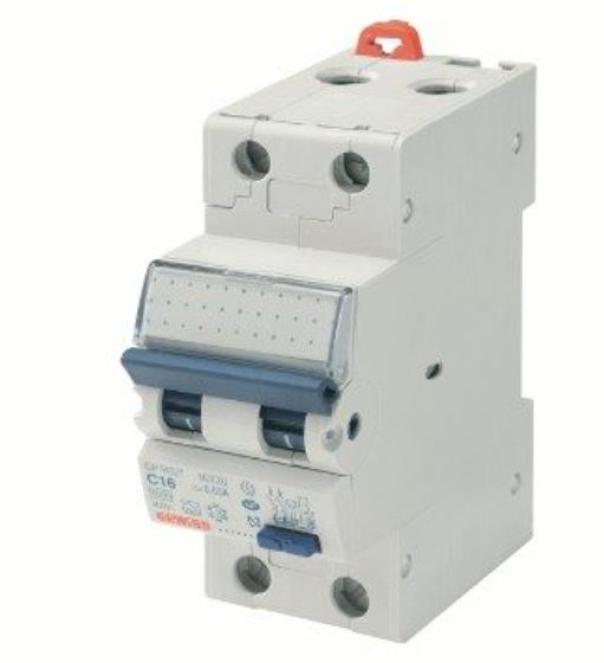 Interruttore magnetotermico differenziale Gewiss 2P 20A tipo AC curva C - GW94138 01