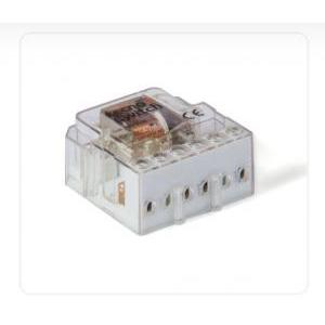 Rele ad impulsi  re230in-230v-da parete
