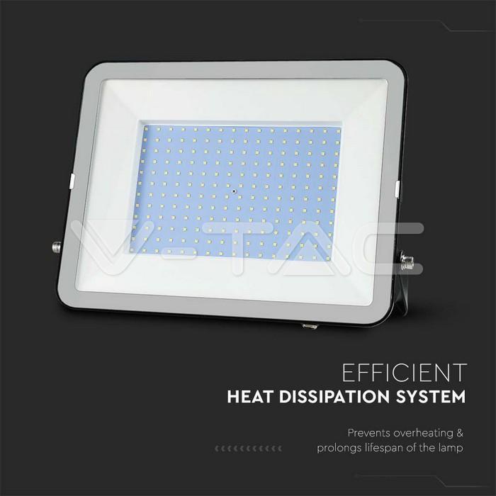 Proiettore LED V-tac 300W luce fredda 6500K colore nero VT-44300 - 10032  03