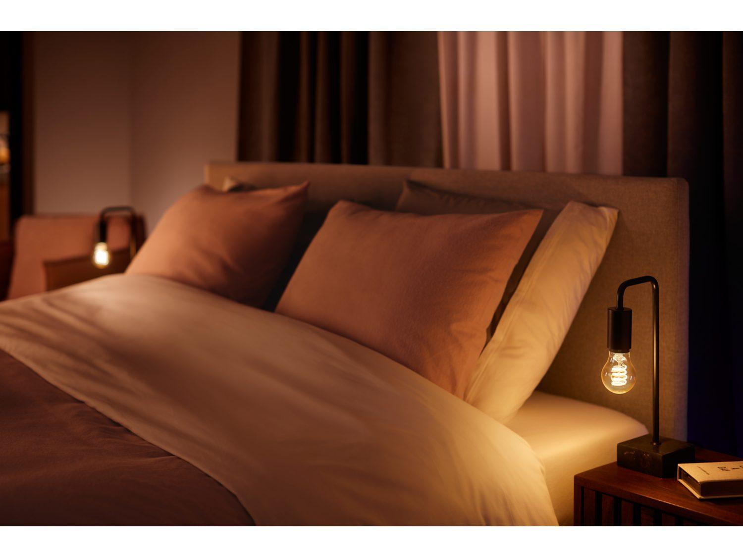 Lampadine led smart A60 Philips Hue attacco E27 7W 2200-4500K 3pz - 25826600 05