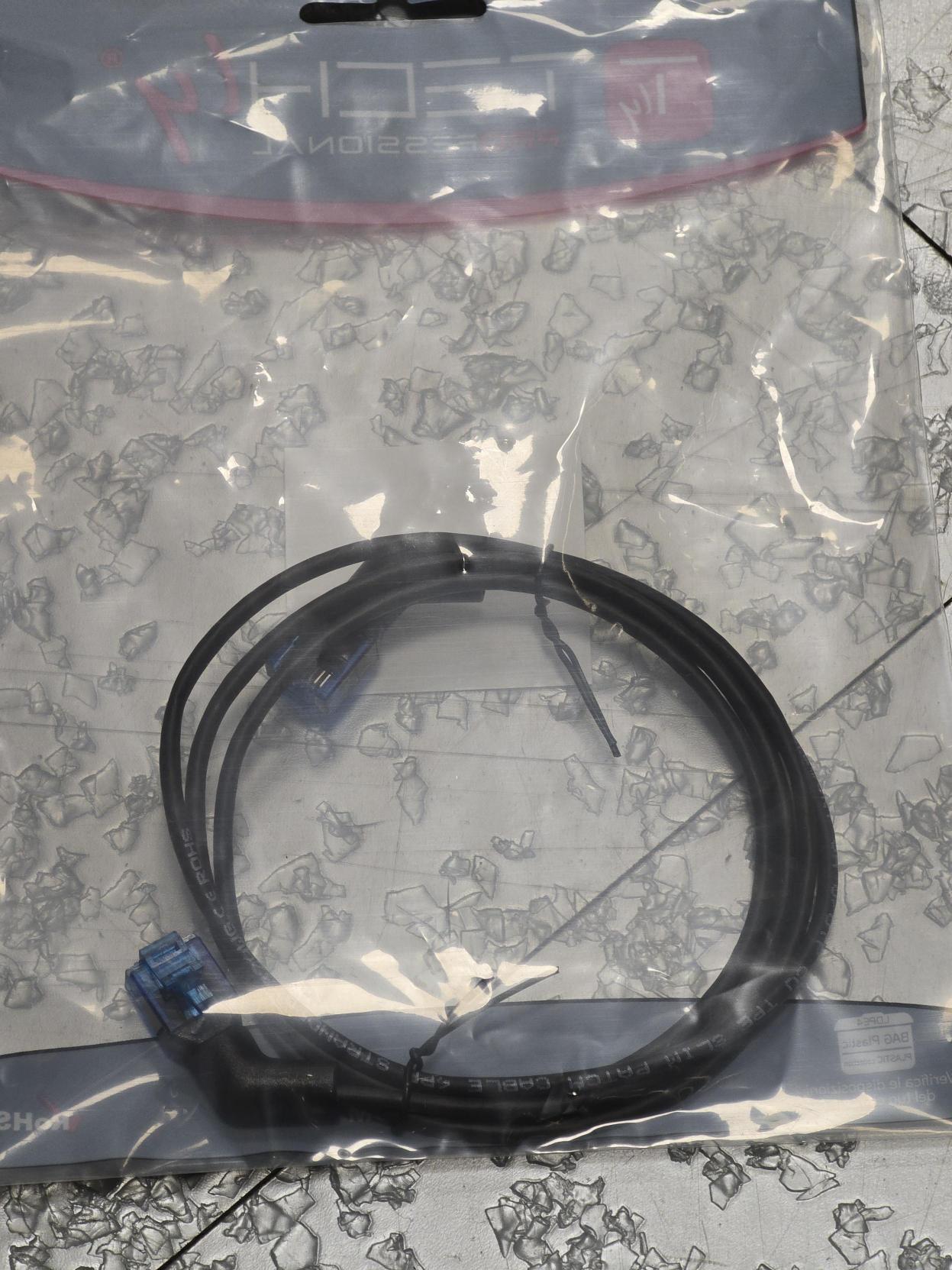 CAVO INTRACOM UTP 6A ANGOLO90u00b0NERO 1M - 621505