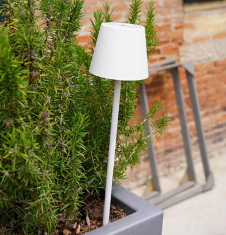 Poldina Terra Zafferano con Picchetto da Esterno Ricaricabile LED-  LD0682B3 02