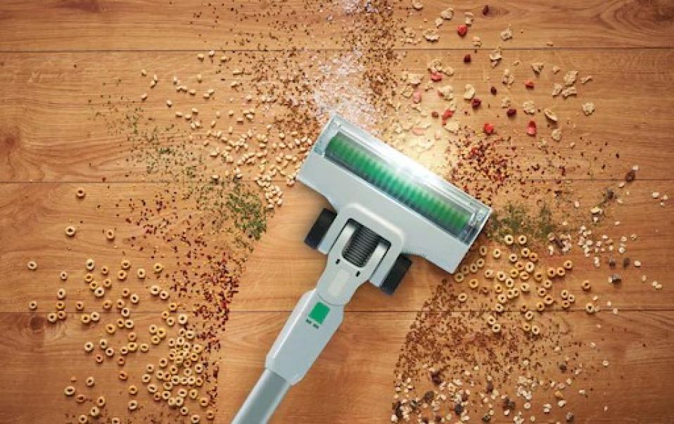 Scopa Ricaricabile Black+Decker Reviva 18V Senza Sacco 0.5L - REVSV18D1HFQW 03