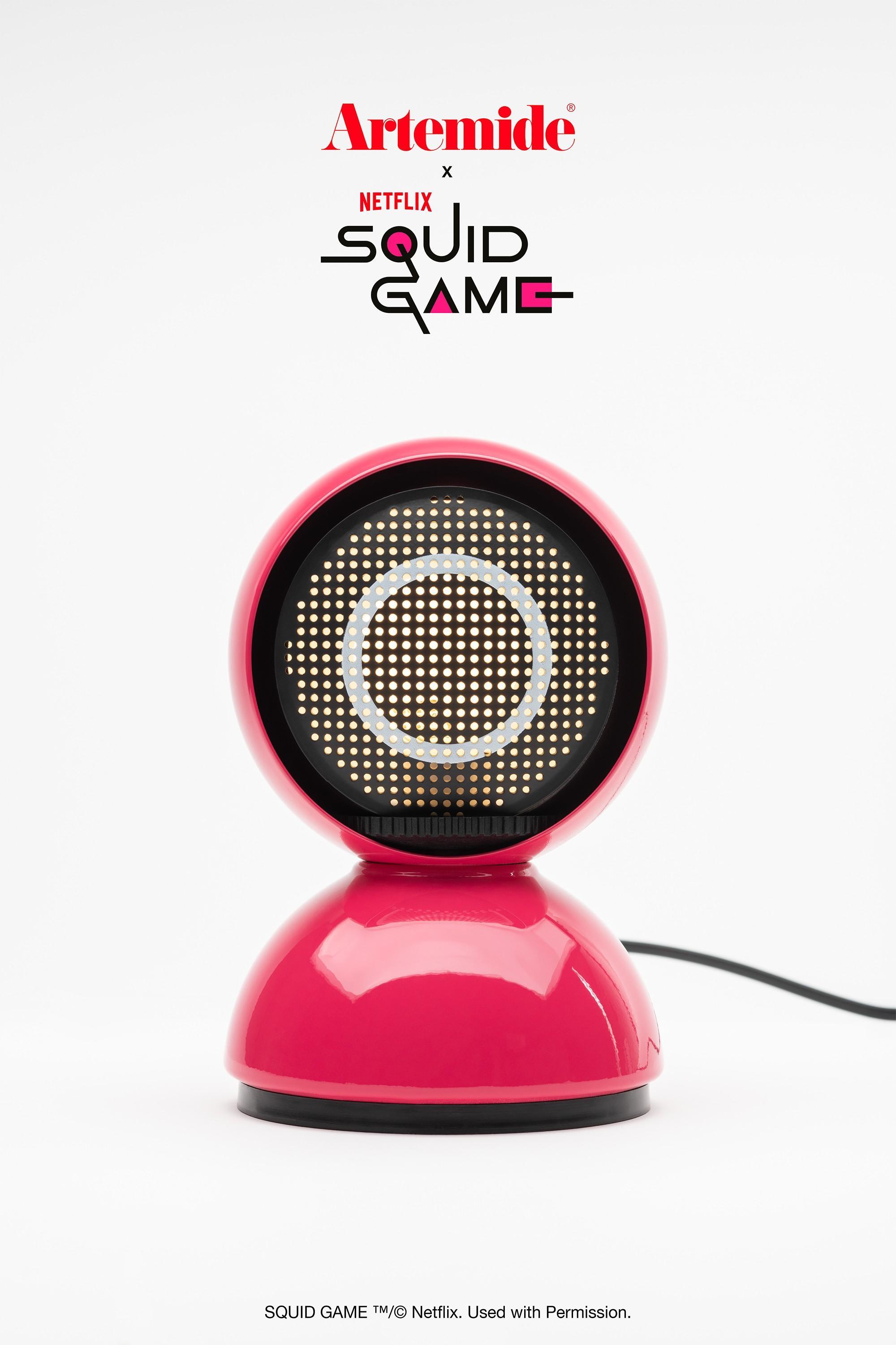 Lampada da Tavolo Artemide Eclisse  u00d812u202fcm rossa Guard Pink Edizione Limitata Squid Game - S0028010ASG2 03