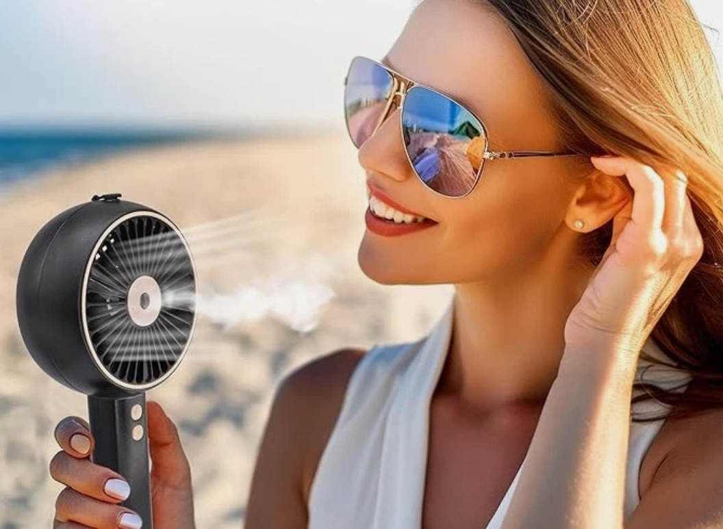 ventilatore portatile ricaricabile vista frontale con comandi