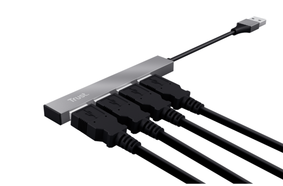 Hub USB mini 4 porte USB 2.0 compatto collegato a quattro dispositivi