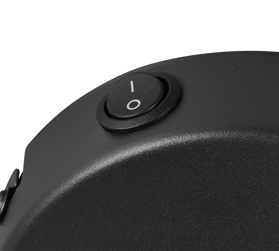 dettaglio interruttore integrato su base faretto nero opaco