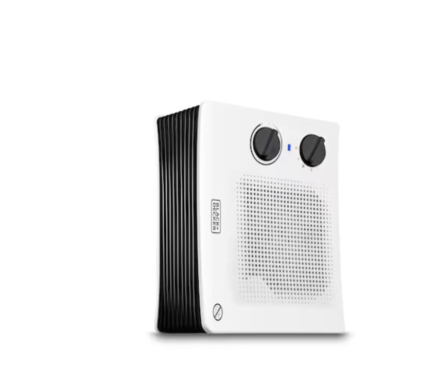 Termoventilatore elettrico Black Decker BXSH2001E utilizzato su scrivania ufficio moderno