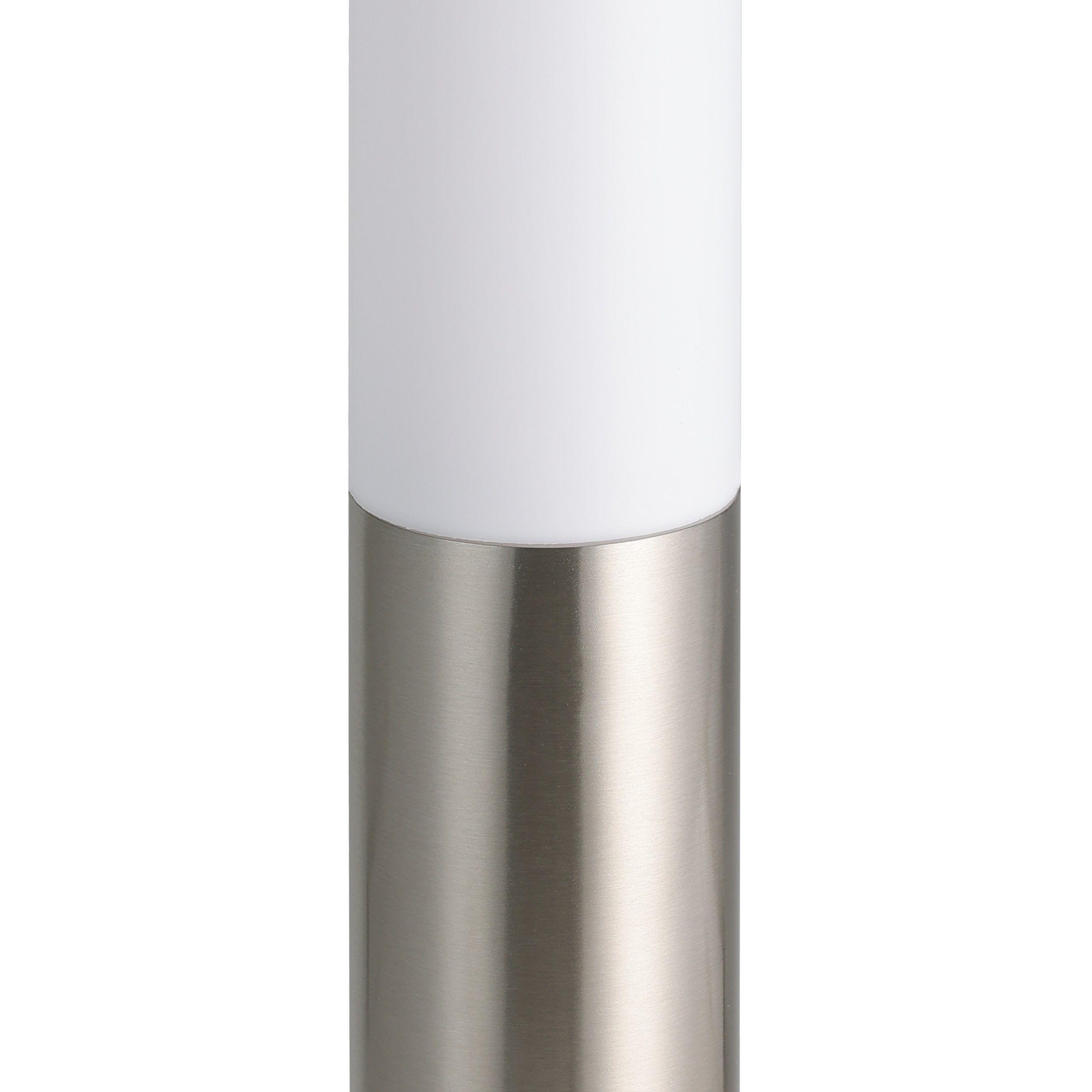 dettaglio corpo in acciaio inox e diffusore in policarbonato bianco piantana eglo