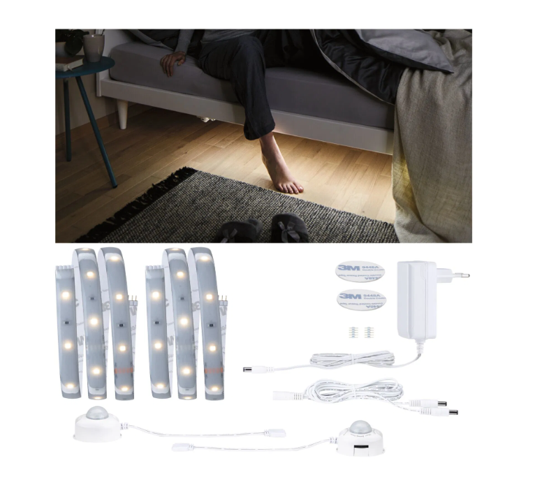kit strisce led con sensore di movimento installato sotto letto per illuminazione notturna