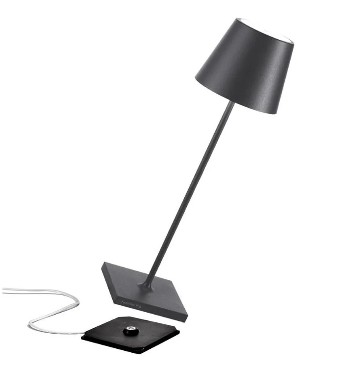 lampada da tavolo led ricaricabile zafferano con base quadrata lampada da tavolo led ricaricabile zafferano finitura scura con base quadrata