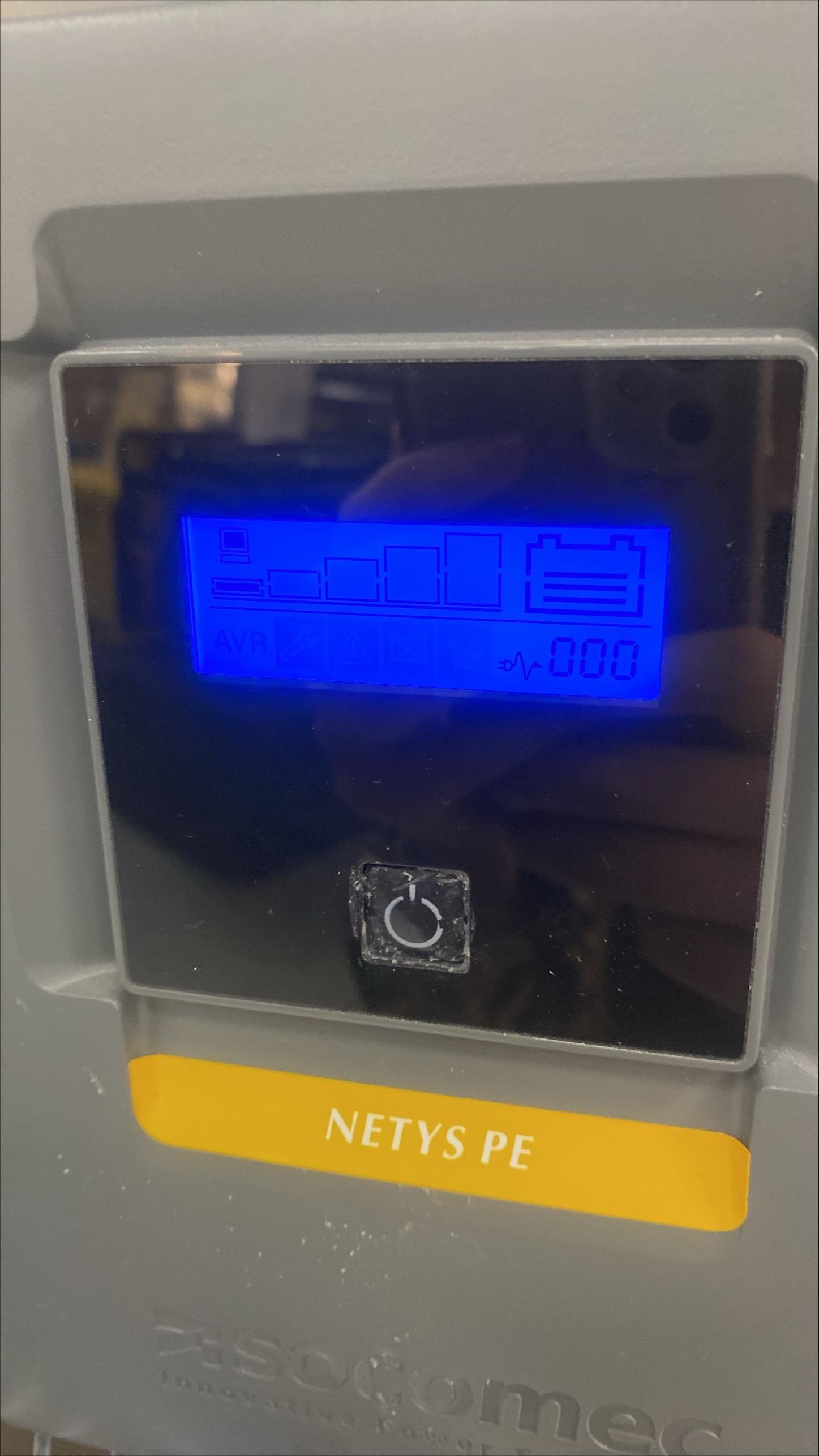 SOCOMEC SICON NETYS PE 1500 VA 900 W  usato NPE-1500-LCD  02