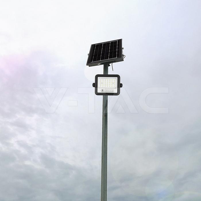 Faro LED Solare V-TAC 50W con Telecomandato con Crepuscolare 7500-8000K - 24082 03