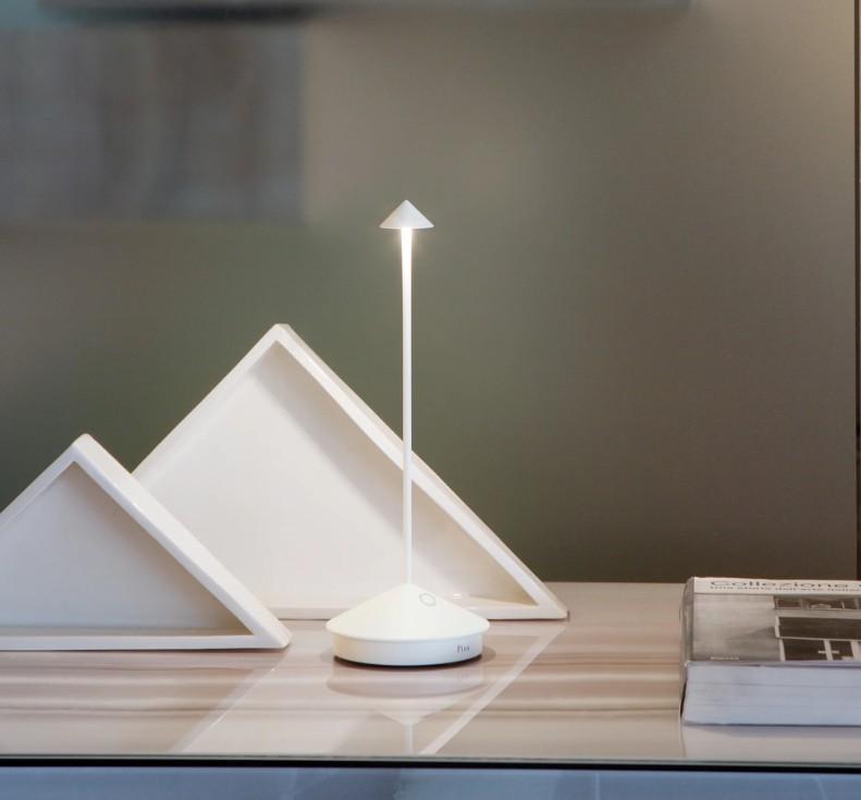 Pina lampada da tavolo Poldina Zafferano bianca touch - LD2650B3 03