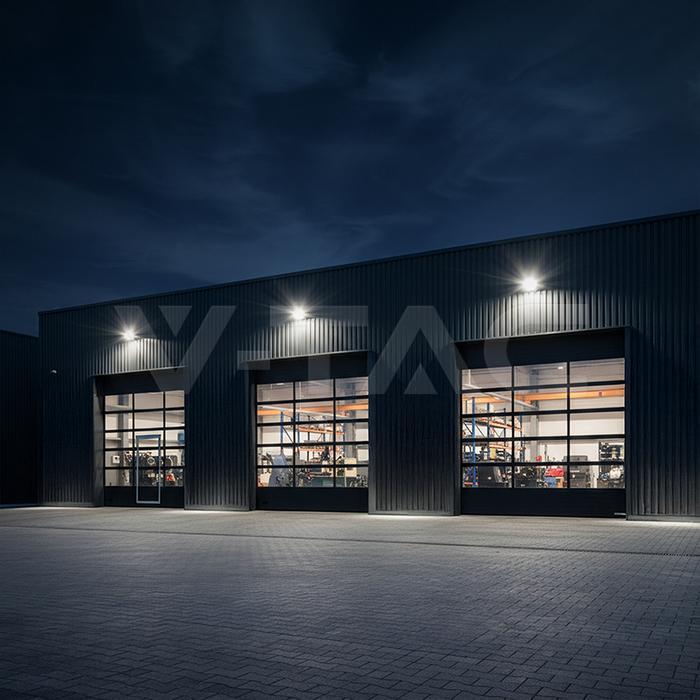 illuminazione esterna edificio con fari proiettori led