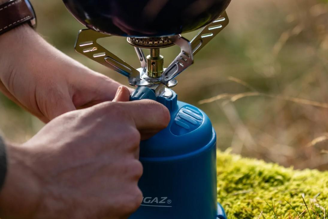 fornello a gas portatile da outdoor con bruciatore e supporti