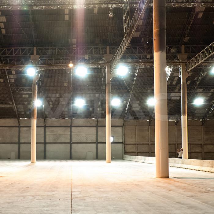 illuminazione capannone con highbay led ufo luce neutra