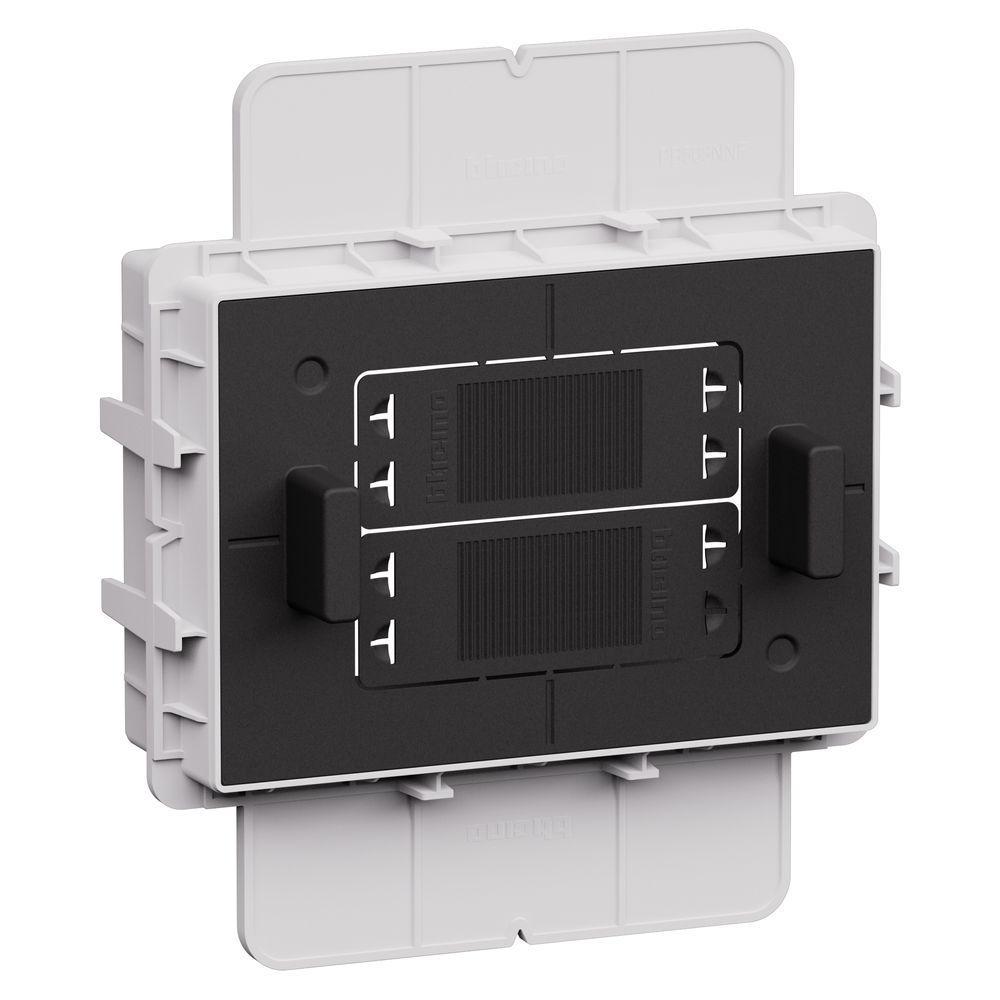 accessorio per installazione filomuro 3 moduli bticino living now con protezione