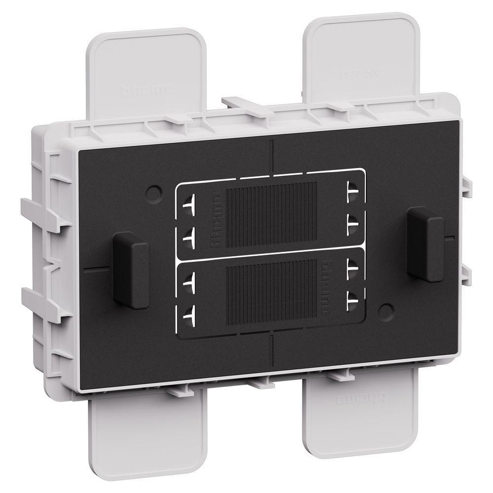 accessorio per installazione filomuro bticino living now 4 moduli con protezione