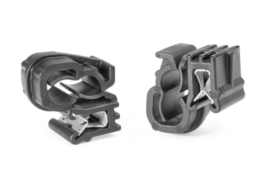 dettaglio clip edgeclip laterale con inserto metallico