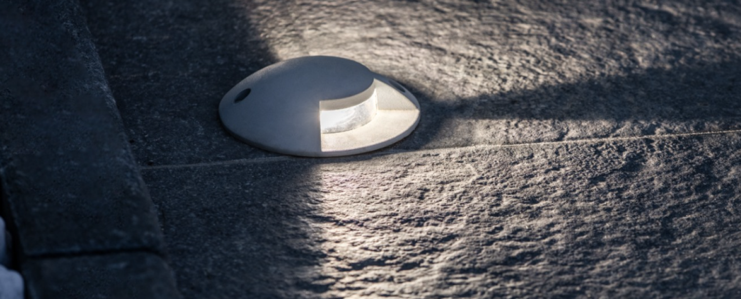 segnapasso led incasso a terra luce radente laterale installazione segnapasso led da incasso a terra con luce radente laterale