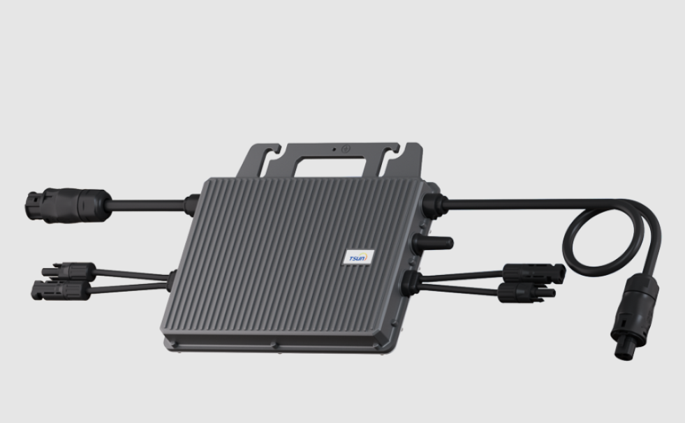 microinverter tsun 800w 2 mppt dettaglio struttura e connettori microinverter fotovoltaico tsun 800w 2 mppt vista prospettica