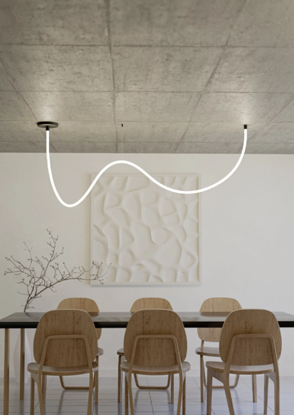 Installazione a soffitto striscia led eglo glow Striscia led eglo glow installata a soffitto in sala da pranzo