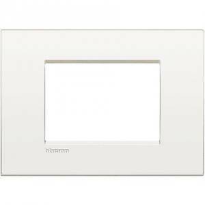 Placca 3 moduli  livinglight air colore bianco puro - lnc4803bn