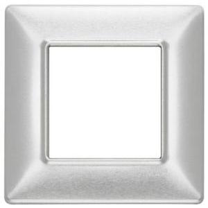 Placca  plana 2 moduli - in metallo colore alluminio spazzolato 14642.81